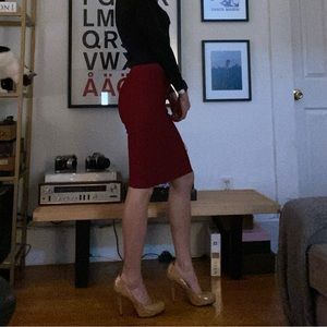 Form fitting midi skirt